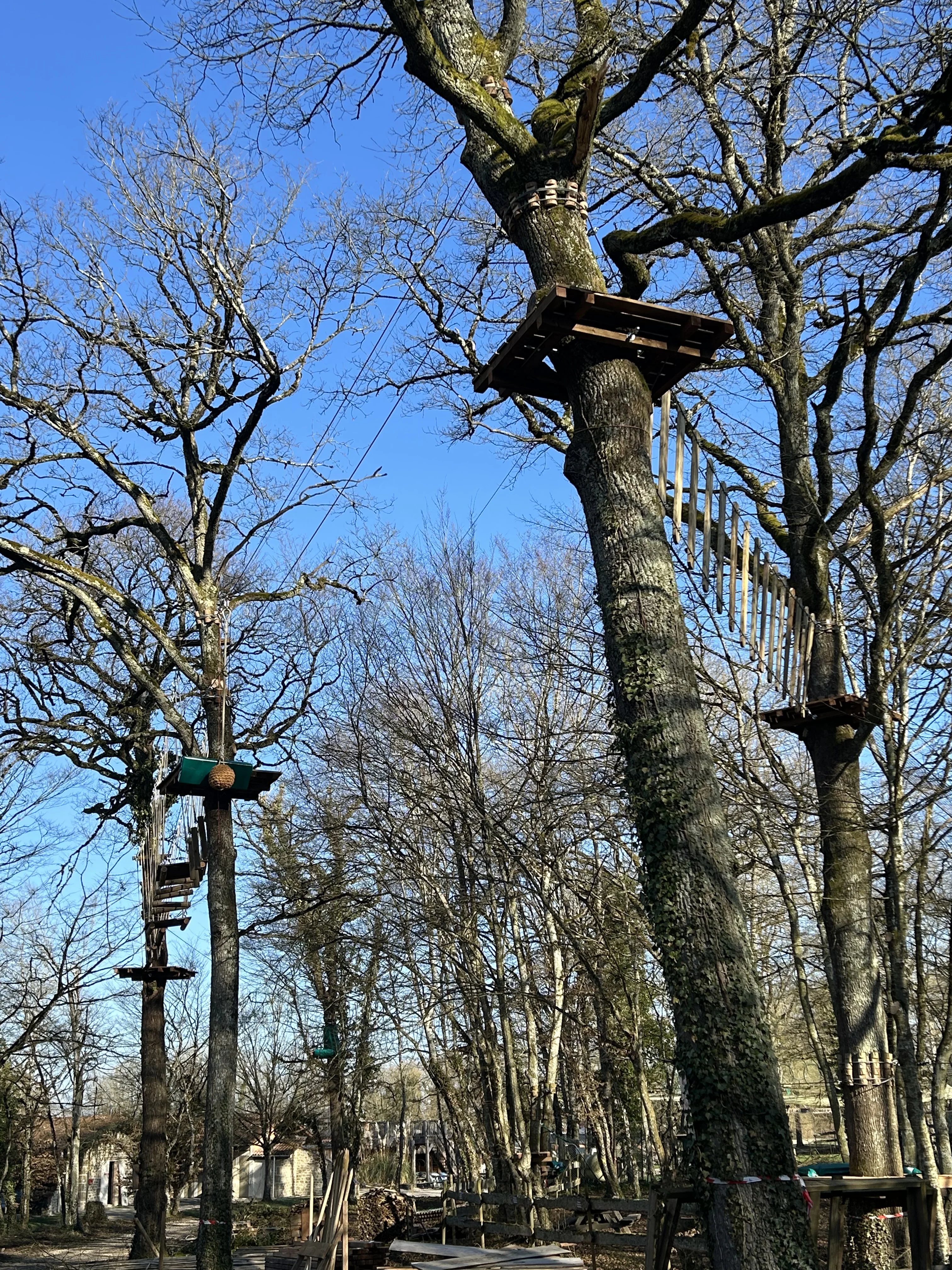 Installation des jeux, nouveau parcours Accro Dombes